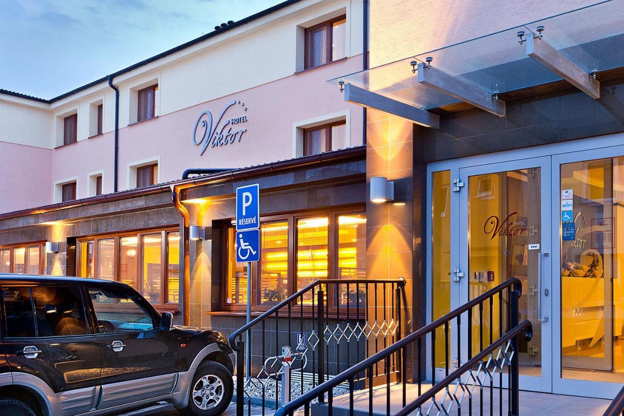 Hotel Viktor Bratislava Buitenkant foto