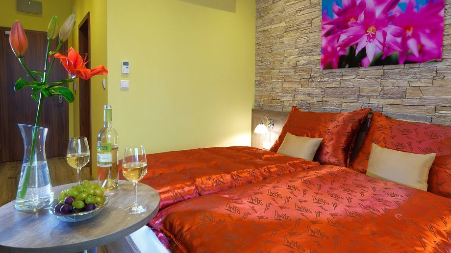 Hotel Viktor Bratislava Buitenkant foto